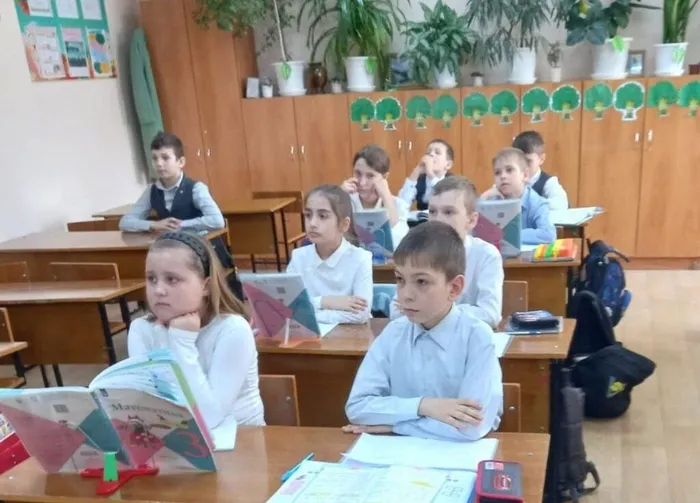 UQG3aO-1Qp2sDEffn-tyJMcy_xVv0Y8qYJASLckOqk8uVd_P4y9mw7GOK_O8BKI_z2qm1h0igaCNmuVpvqHcmqOf